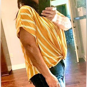 Gold and White Stripe Draped Loose Fit Knit T-shirt Size L